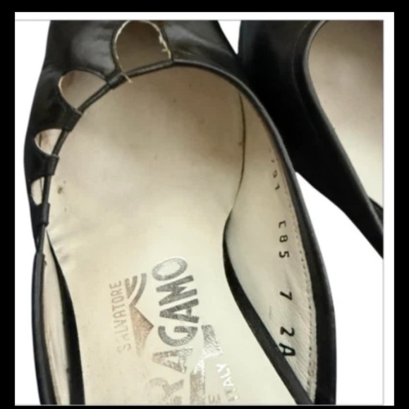 Salvatore Ferragamo Collection Mule Size 7 2A Black Pointed Toe Leather Slides - Picture 9 of 16